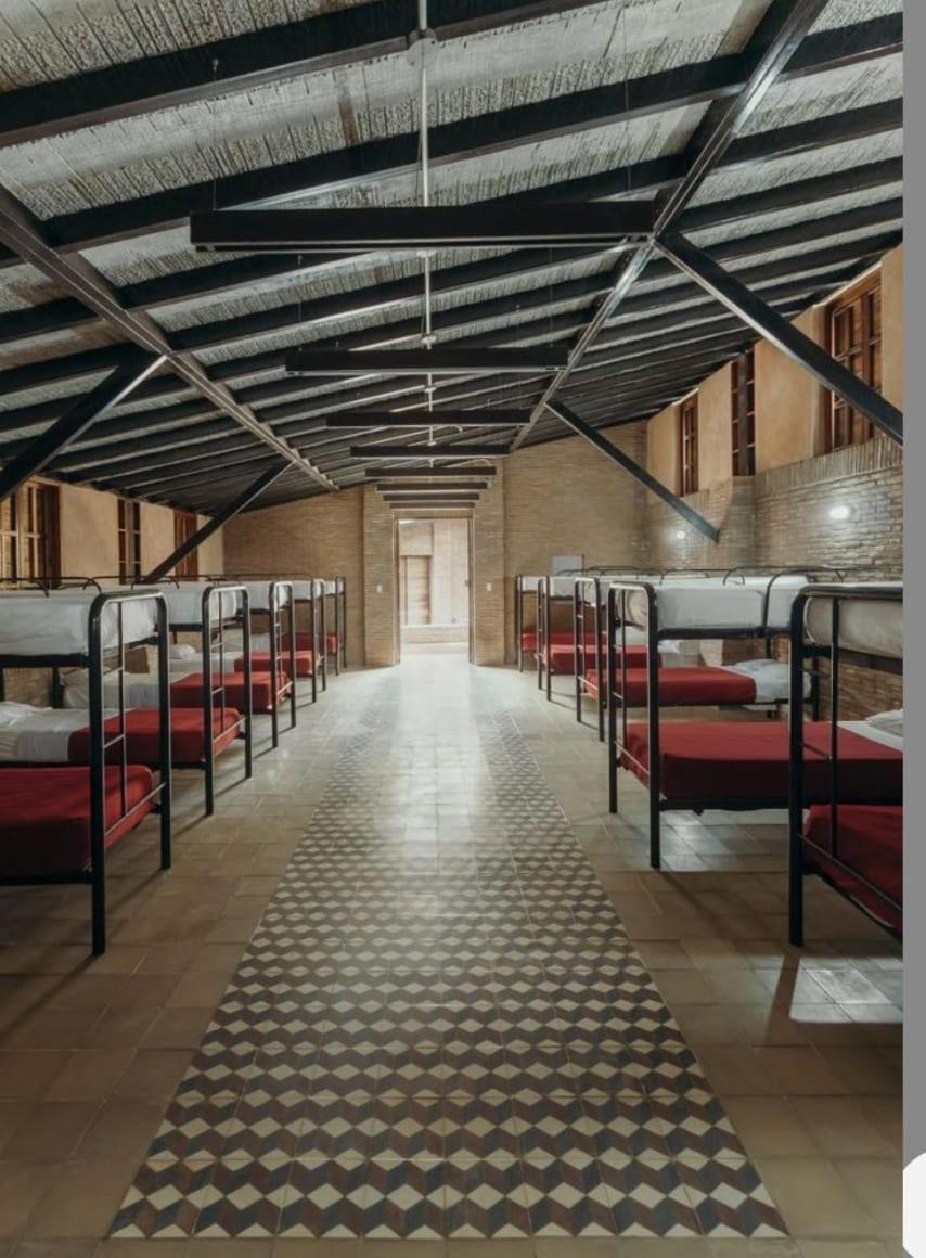 Hotel Ur Allāhābād Junction Eksteriør billede